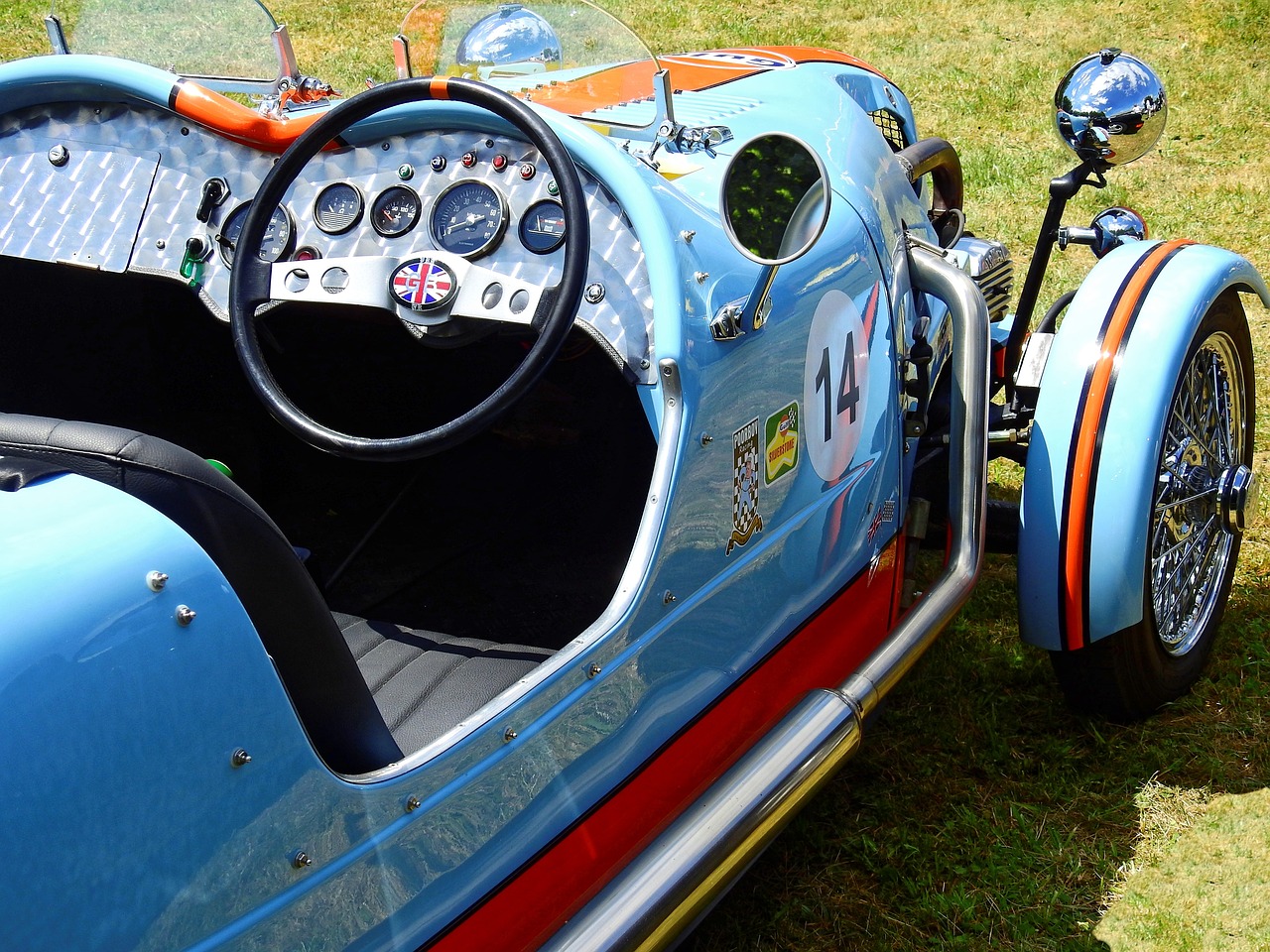 246天天天彩天好彩資料大全二四,康明斯汽車發(fā)動(dòng)機(jī),粉絲款87.82.30