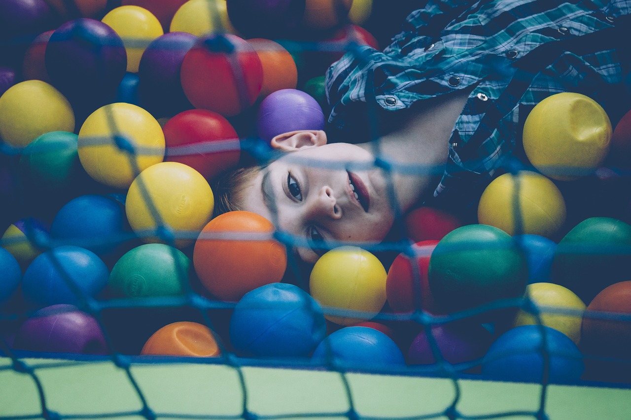 搗蛋豬正版完整版游戲評測與體驗分享，深度探索游戲世界，樂趣無窮！